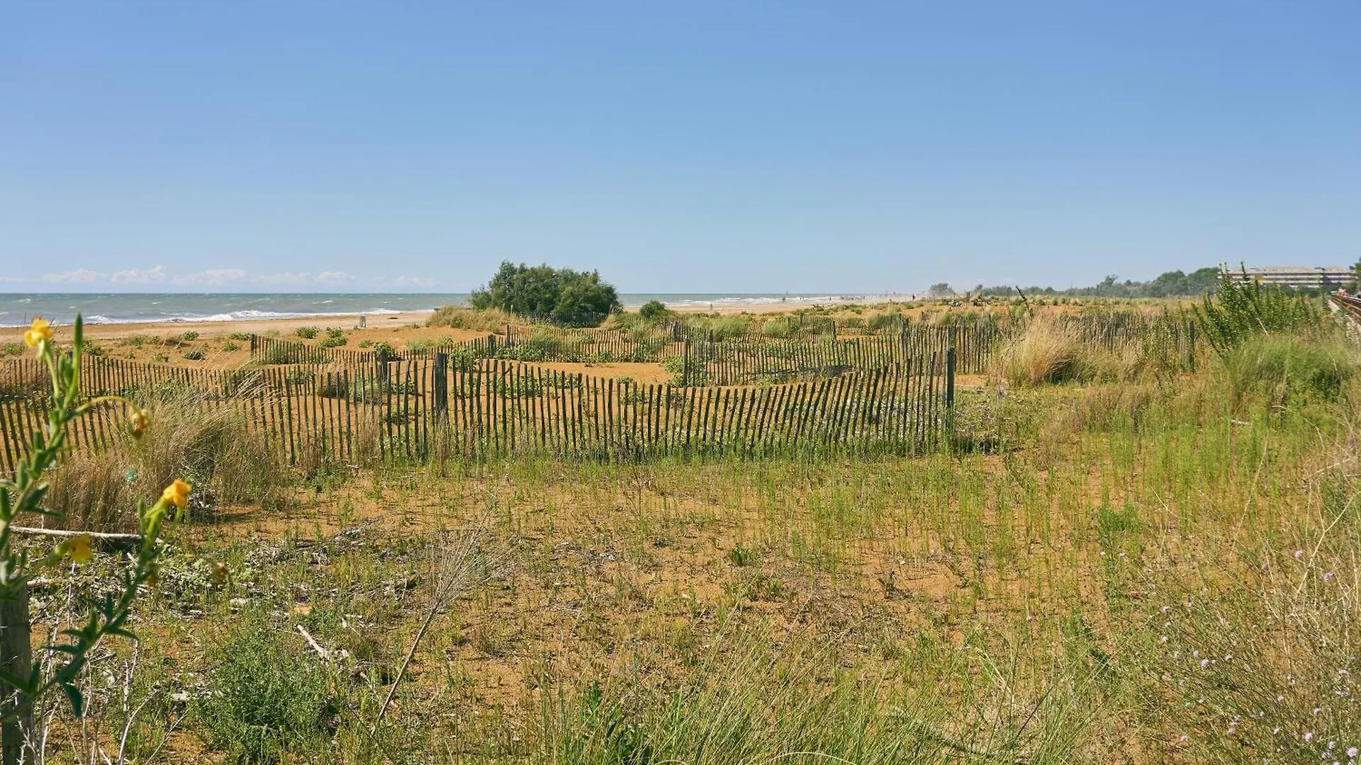 Adorable Villa Surrounded By Garden 650M From The Sea Bibione
