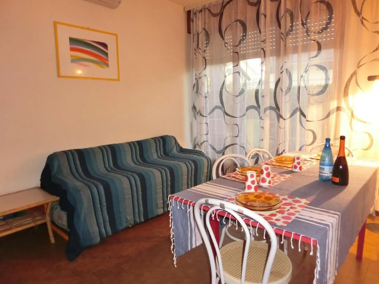 Adorable Villa Surrounded By Garden 650M From The Sea 比比翁 公寓